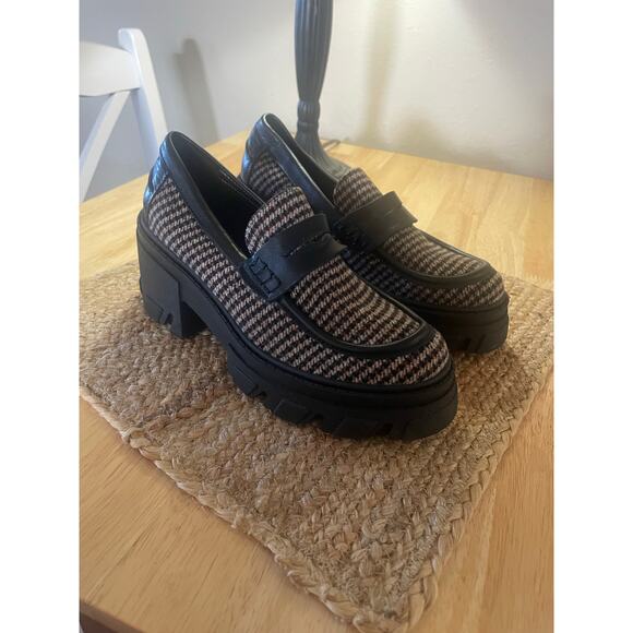 Steve Madden Women's Beth Heel Brown Plaid Loafer, S88 - Picture 2 of 8